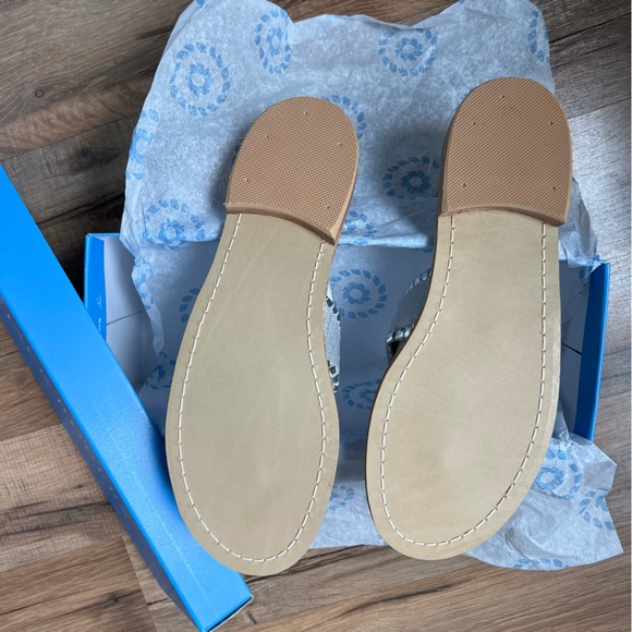 New Jack Rogers flat sandals in silver linen - Picture 3 of 8